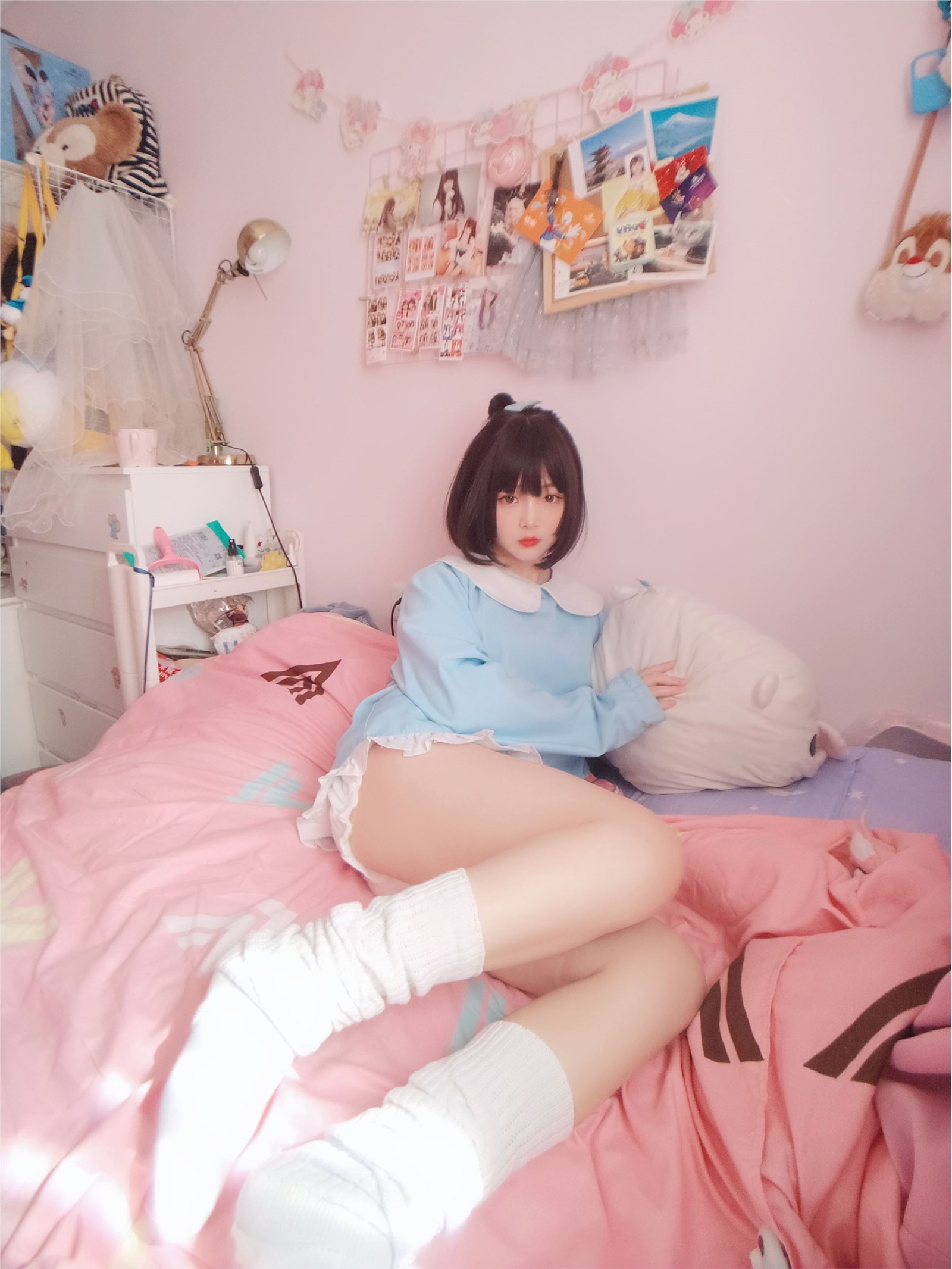 Kagura - No.63 light blue white socks(1)